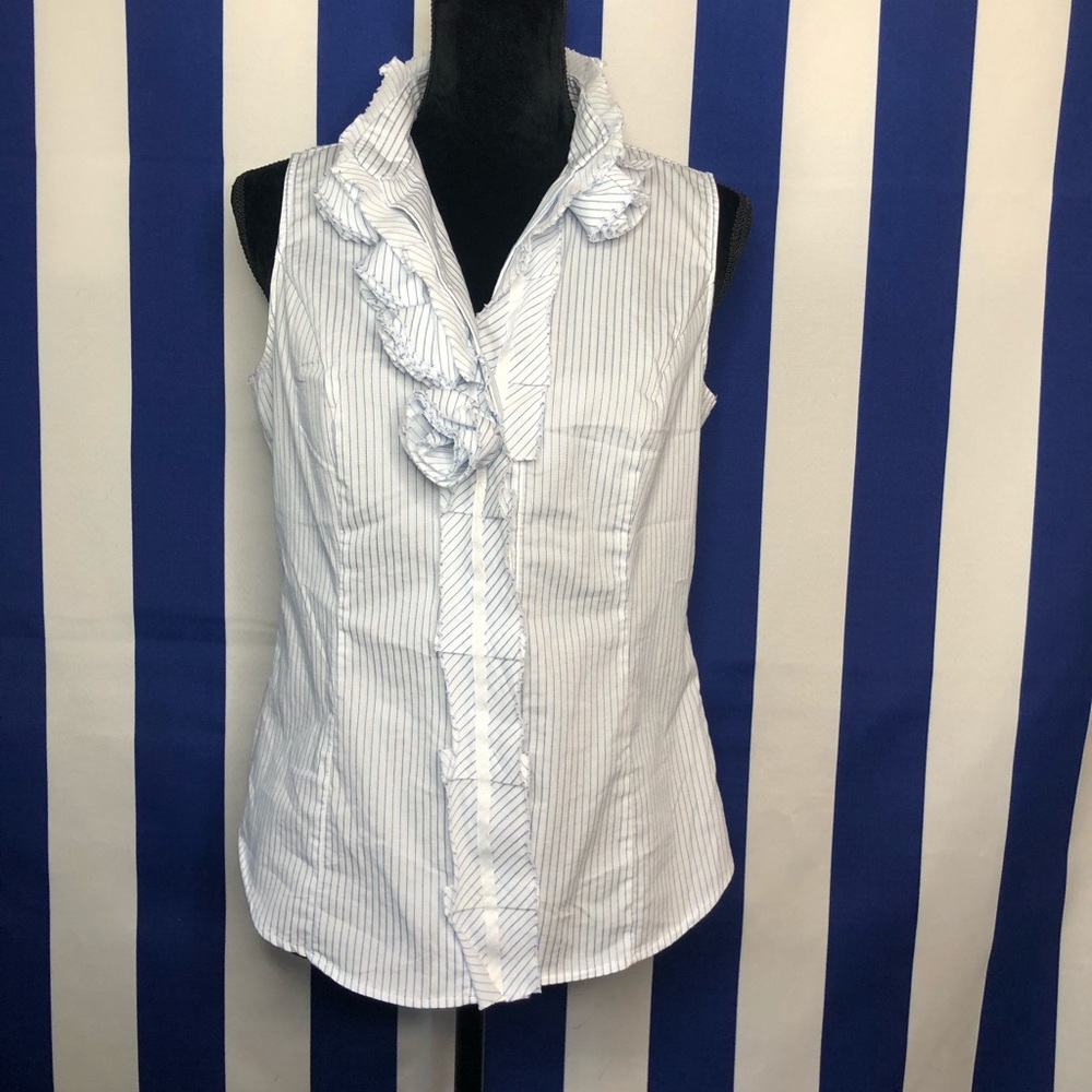 New York & Co beautiful rose blouse.